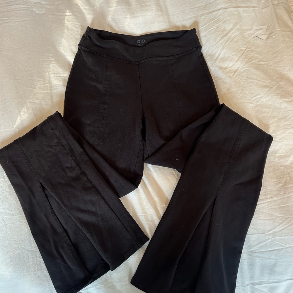 ALO Yoga Women's Classic Black Leggings
